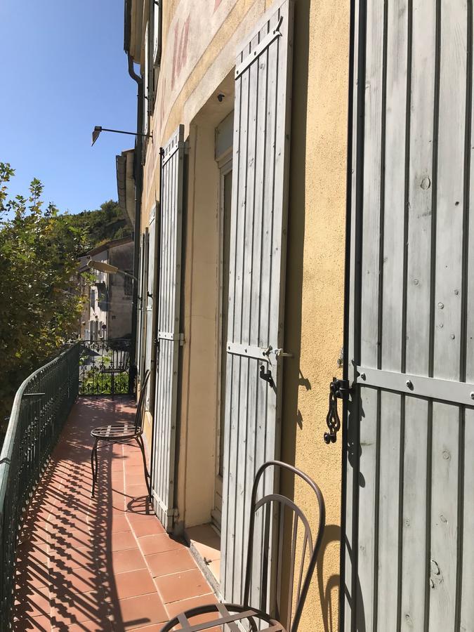Bar Hotel De La Place Mezel エクステリア 写真